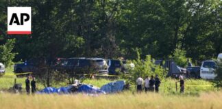 12 dead after plane taking people skydiving crashes in Missouri