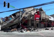 Magnitude 7.8 quake hits Philippines, at least 32 killed