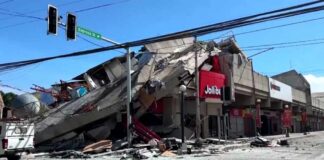 Magnitude 7.8 quake hits Philippines, at least 32 killed